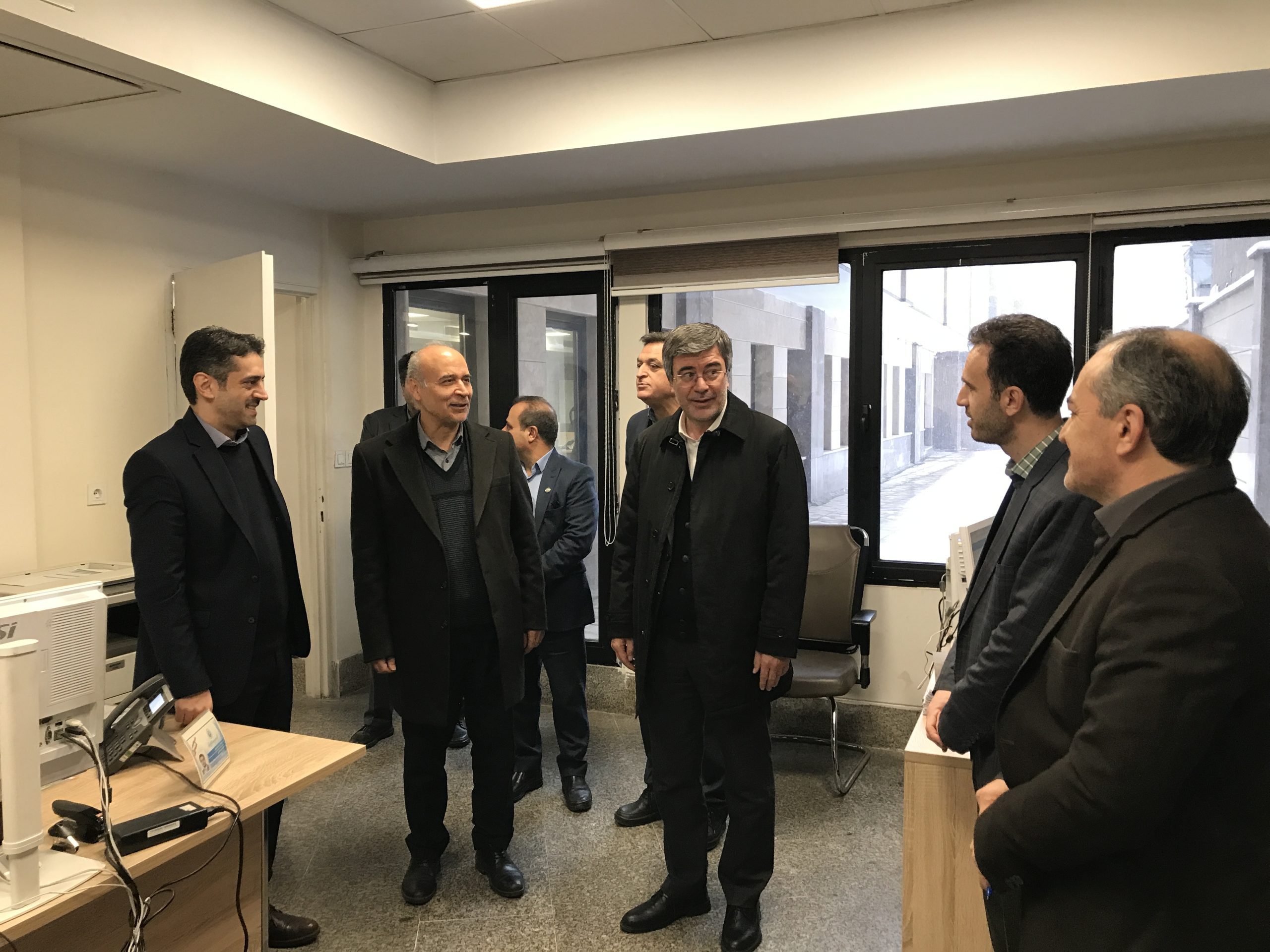 رئیس هیئت مدیره و مدیرعامل بیمه ایران در ادامه سلسله بازدیدهای نظارتی و میدانی از شعب بیمه ایران در سراسر کشور با هدف بررسی عملکرد، روند فعالیت‌ها و ارزیابی میزان تحقق اهداف عملیاتی از شعبه تبریز در استان آذربایجان شرقی بازدید کرد.