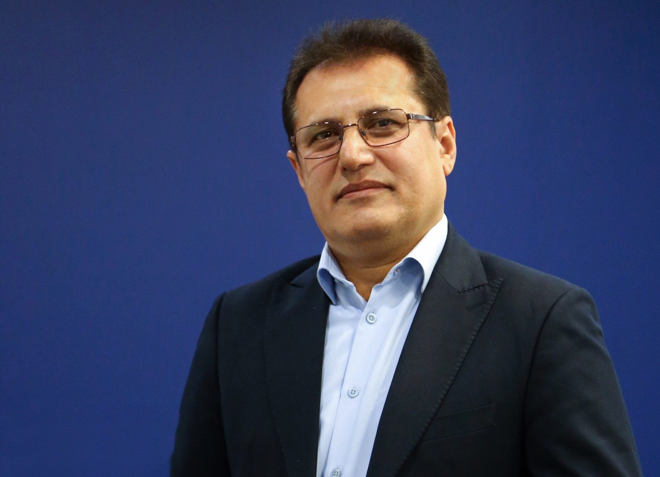 پیام تبریك مدیرعامل بیمه دانا به مناسبت روز كارمند