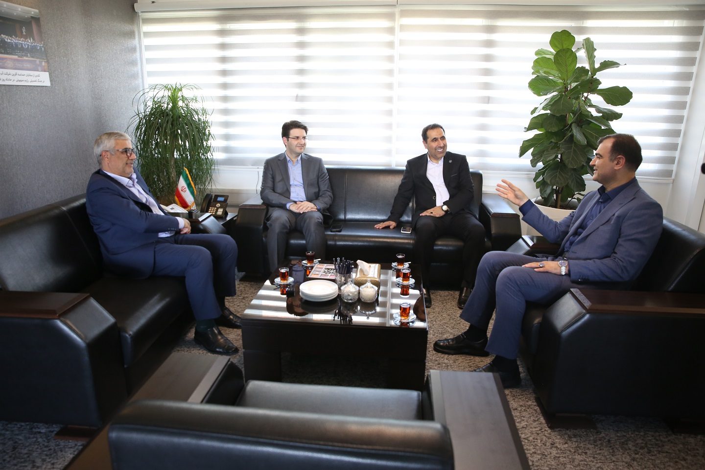 گزارش عملکرد سال نخست دولت وفاق ملی _ شرکت بیمه آسیا