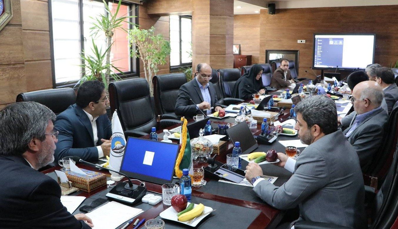 سرمایه انسانی محور اصلی تحول اداری در بیمه ایران